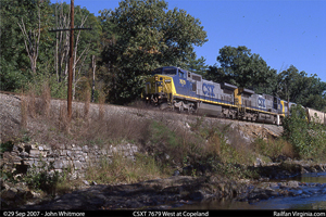 CSXT 7679 West at Copeland